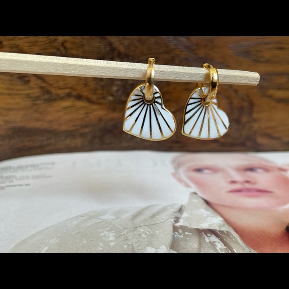 New heart earrings,white heart earrings,hoops - Picture 4 of 8